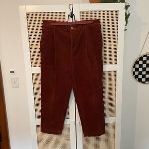 Simons Contemporaine taille 12 women’s red Brown Corduroy Pants cotton pleated